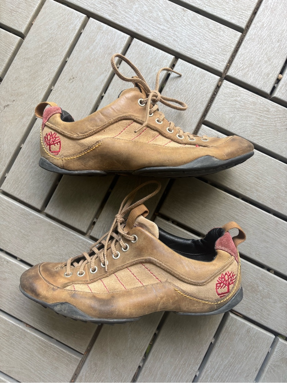 Timberland Brown Leather Lace-Up Sneakers with Red Accents